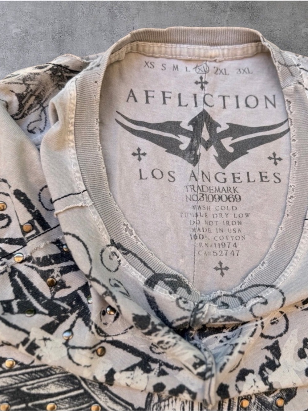 Affliction Men's Riveted Grey Graphic Short Sleeve Tee Size XL - Picture 5 of 12